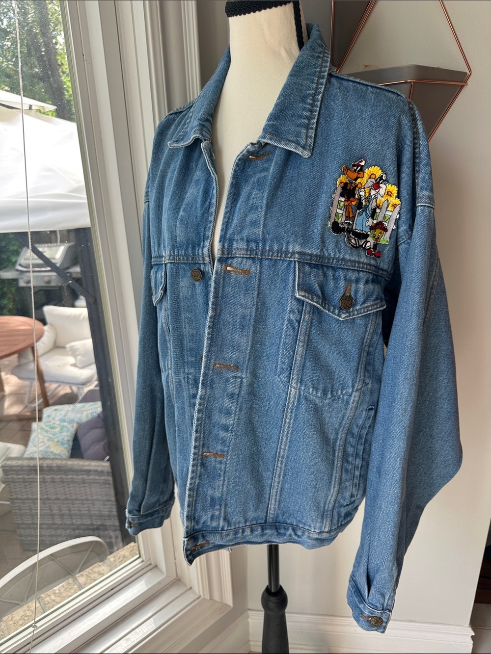 VINTAGE 90s Looney Tunes Denim Jean Jacket Patch Blue Oversized Size Large